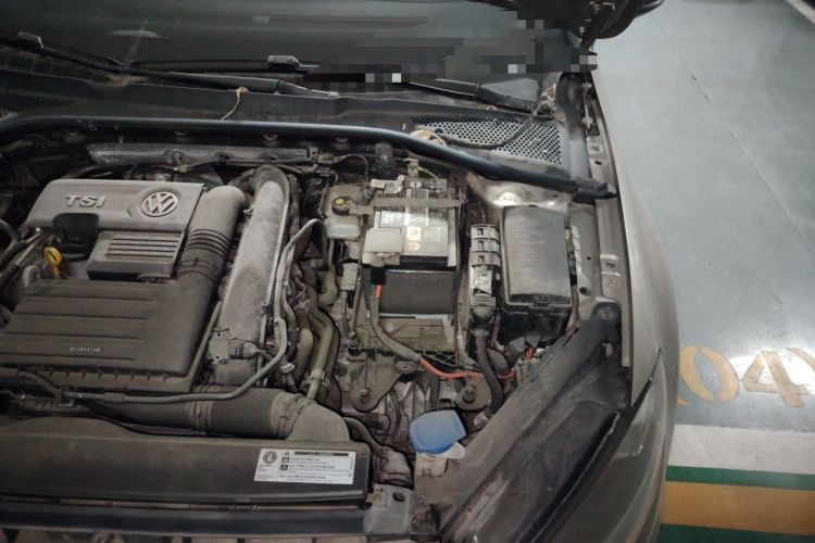 Used Volkswagen Golf 2019 200TSI DSG Comfort & Ambition Edition China VI Standard Engine Bay Left