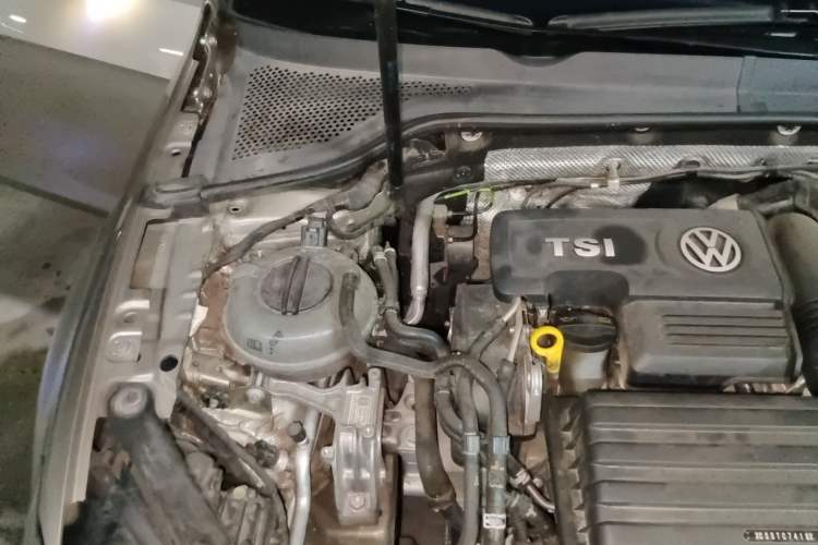 Used Volkswagen Golf 2019 280TSI DSG Comfort Version China V Standard Engine Bay Right