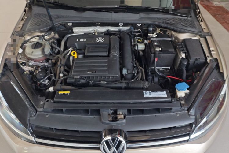 Used Volkswagen Golf 2019 200TSI DSG Comfort & Ambition Edition China VI Standard Engine Bay