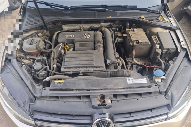 Used Volkswagen Golf 2019 280TSI DSG Comfort Version China VI Standard Engine Bay