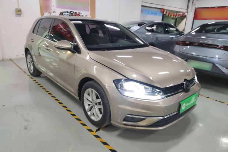 Used Volkswagen Golf 2019 1.6L Automatic Comfort Model China V Standard Front Right 45 Deg