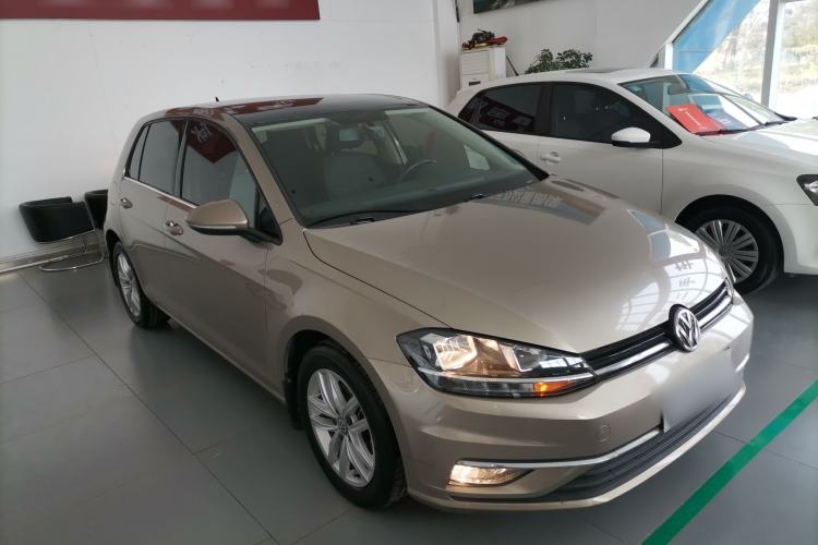 Used Volkswagen Golf 2019 1.6L Automatic Comfort Model China V Standard Front Right 45 Deg