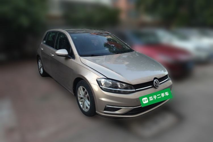 Used Volkswagen Golf 2019 280TSI DSG Comfort Version China VI Standard Front Right 45 Deg