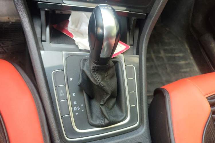 Used Volkswagen Golf 2019 280TSI DSG Comfort Version China V Standard Gear Lever