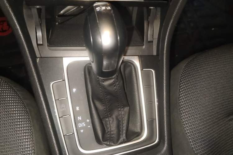 Used Volkswagen Golf 2019 280TSI DSG Comfort Version China V Standard Gear Lever