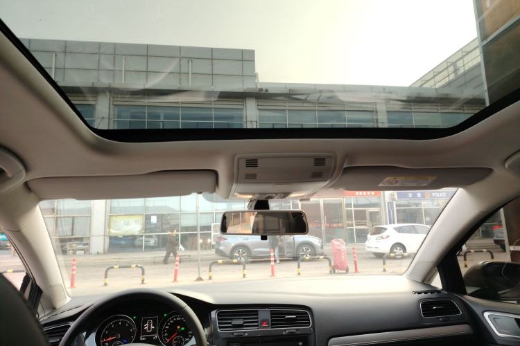 Used Volkswagen Golf 2019 280TSI DSG Comfort Version China VI Standard Headliner