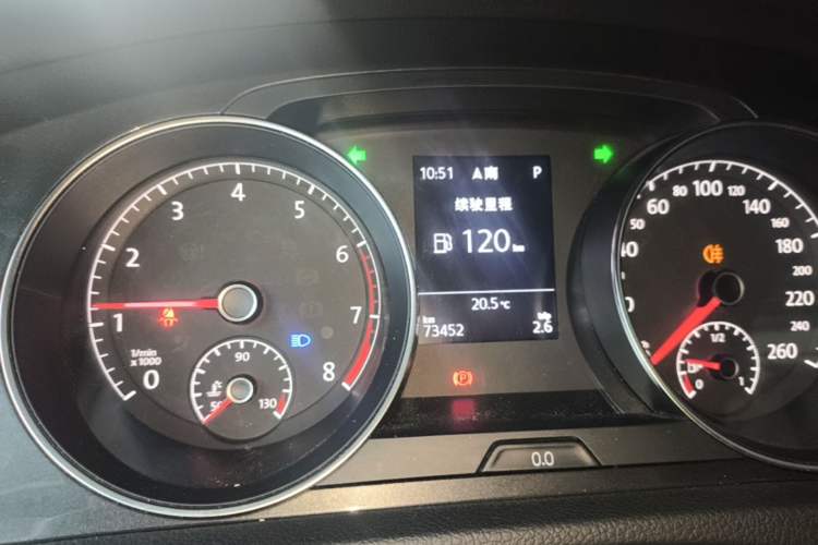 Used Volkswagen Golf 2019 200TSI DSG Comfort & Ambition Edition China VI Standard Instrument Cluster