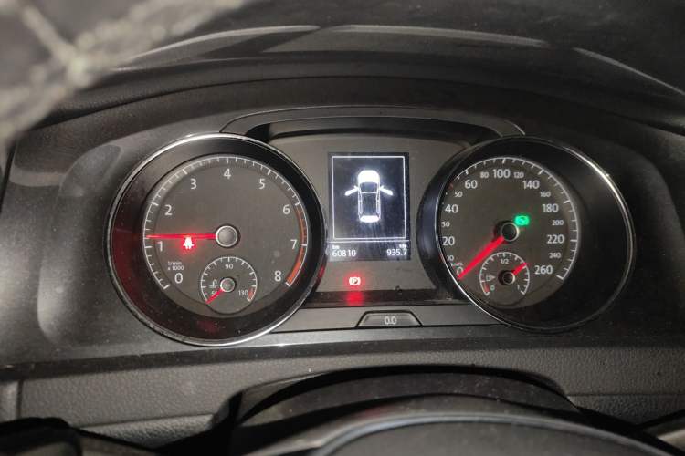 Used Volkswagen Golf 2019 280TSI DSG Comfort Version China VI Standard Instrument Cluster