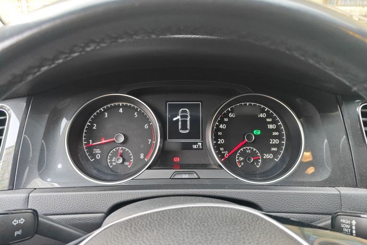 Used Volkswagen Golf 2019 280TSI DSG Comfort Version China VI Standard Instrument Cluster