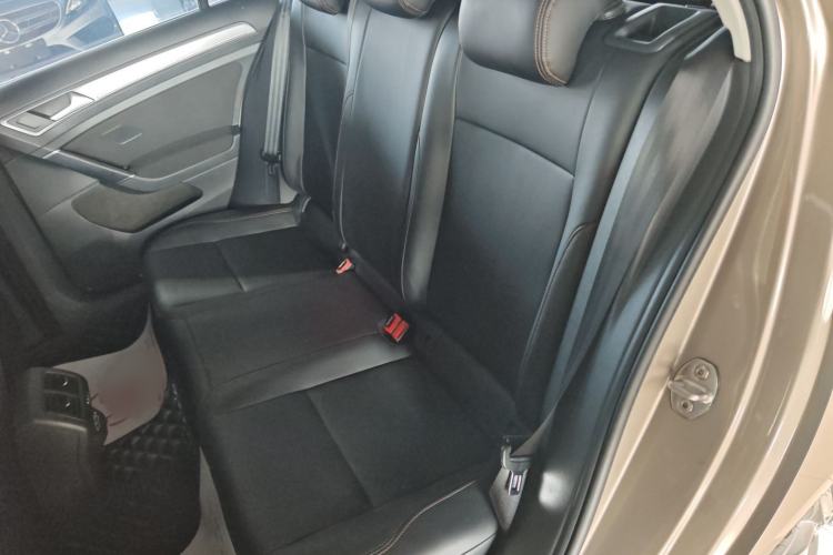 Used Volkswagen Golf 2019 200TSI DSG Comfort & Ambition Edition China VI Standard Interior 1