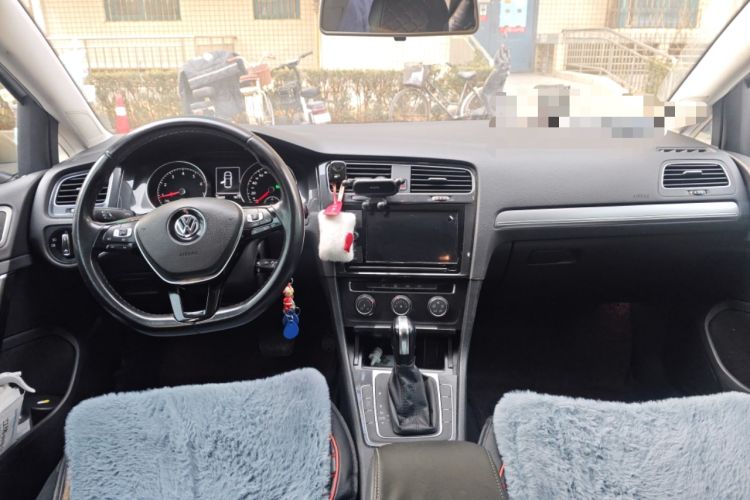 Used Volkswagen Golf 2019 280TSI DSG Comfort Version China VI Standard Interior 2