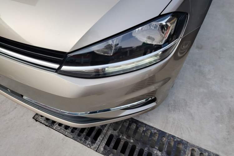 Used Volkswagen Golf 2019 280TSI DSG Comfort Version China VI Standard Left Front Headlight