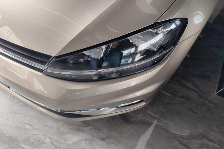 Used Volkswagen Golf 2019 200TSI DSG Comfort & Ambition Edition China VI Standard Left Front Headlight