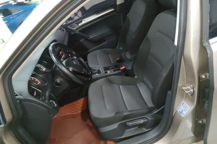 Used Volkswagen Golf 2019 1.6L Automatic Comfort Model China V Standard Left Front Seat