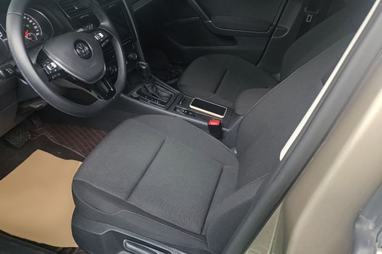 Used Volkswagen Golf 2019 200TSI DSG Comfort & Ambition Edition China VI Standard Left Front Seat