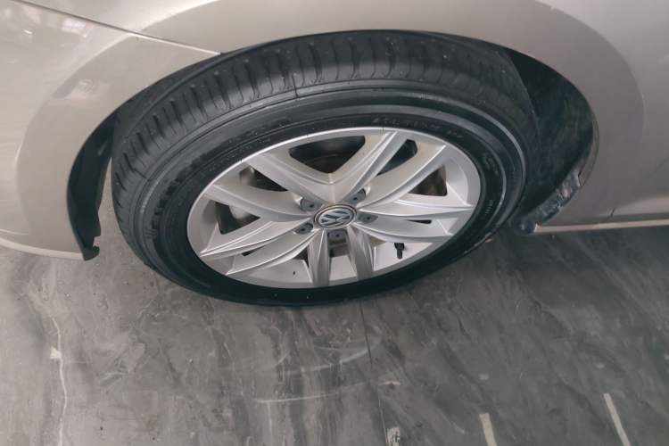 Used Volkswagen Golf 2019 200TSI DSG Comfort & Ambition Edition China VI Standard Left Front Wheel Hub