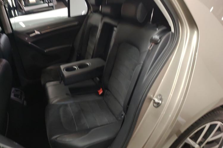 Used Volkswagen Golf 2019 280TSI DSG Luxury Version China VI Standard Left Rear Seat