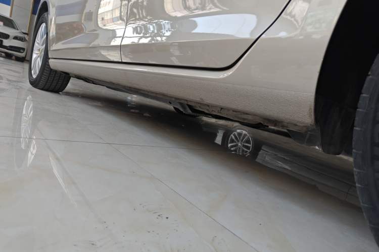 Used Volkswagen Golf 2019 1.6L Automatic Comfort Model China V Standard Left Side Sill