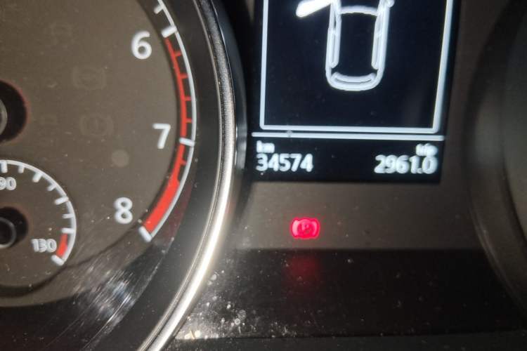 Used Volkswagen Golf 2019 280TSI DSG Comfort Version China V Standard Odometer Close Up