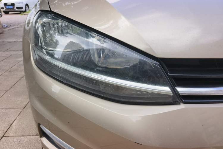 Used Volkswagen Golf 2019 1.6L Automatic Comfort Model China V Standard Right Front Headlight