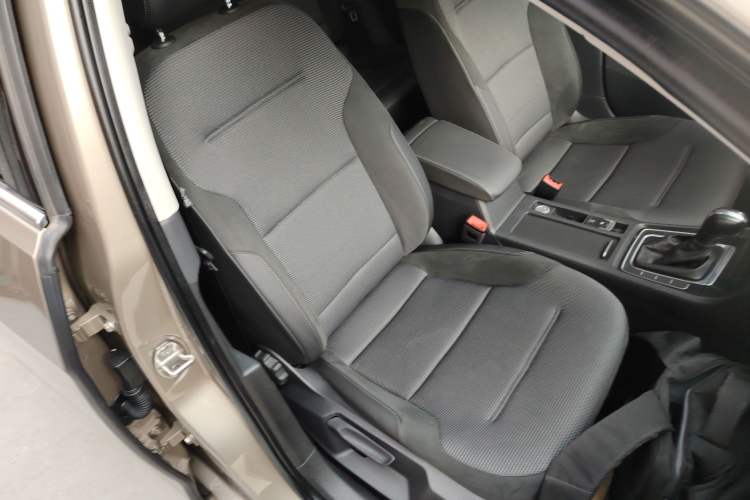 Used Volkswagen Golf 2019 280TSI DSG Comfort Version China VI Standard Right Front Seat