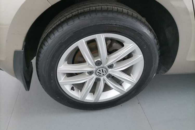 Used Volkswagen Golf 2019 1.6L Automatic Comfort Model China V Standard Right Rear Wheel Hub