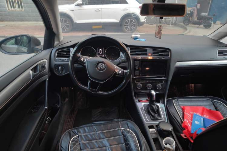 Used Volkswagen Golf 2019 280TSI DSG Comfort Version China VI Standard Steering Wheel