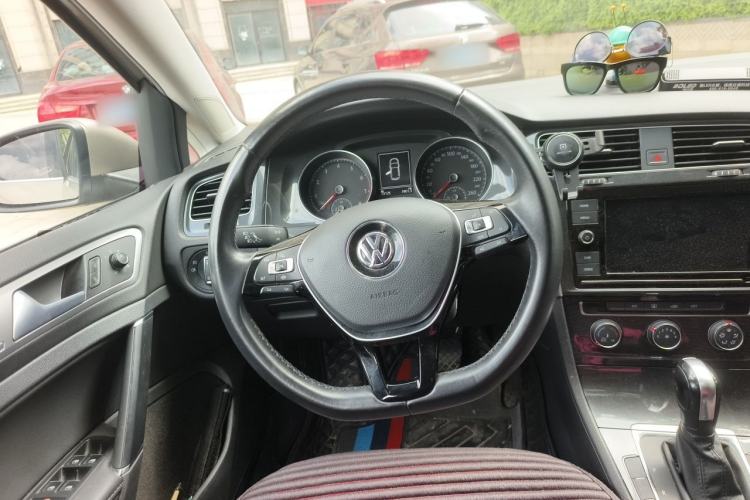 Used Volkswagen Golf 2019 1.6L Automatic Comfort Model China V Standard Steering Wheel