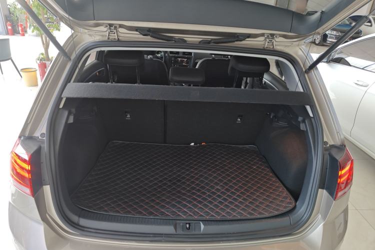 Used Volkswagen Golf 2019 1.6L Automatic Comfort Model China V Standard Trunk
