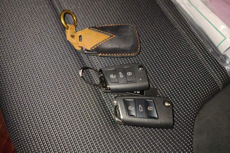 Used Volkswagen Golf 2019 1.6L Automatic Comfort Model China V Standard Vehicle Key