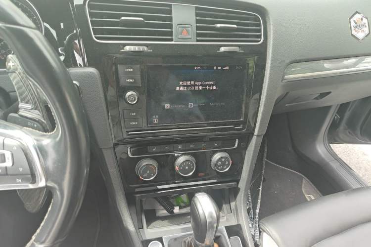 Used Volkswagen Golf 2019 280TSI DSG R-Line Model China V Standard Audio And AC Panel