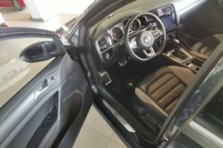 Used Volkswagen Golf 2019 280TSI DSG R-Line Model China V Standard Driver Seat