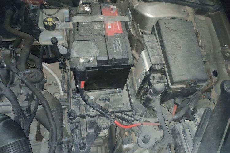 Used Volkswagen Golf 2019 1.6L Automatic Comfort Model China V Standard Engine Bay Left