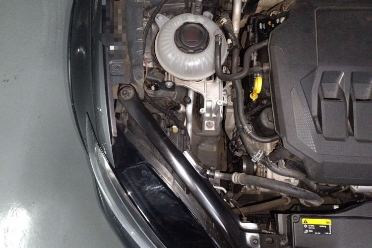 Used Volkswagen Golf 2019 1.8TSI Travel Edition Engine Bay Right