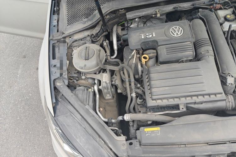 Used Volkswagen Golf 2019 280TSI DSG R-Line Model China V Standard Engine Bay Right
