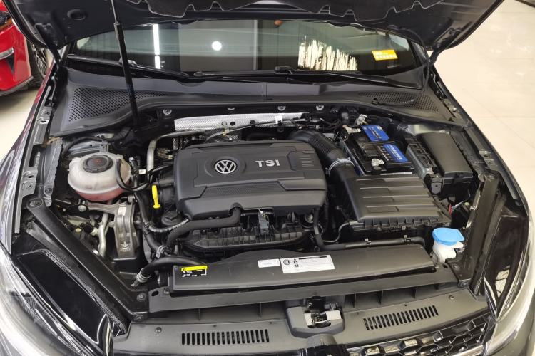 Used Volkswagen Golf 2019 1.8TSI Travel Edition Engine Bay