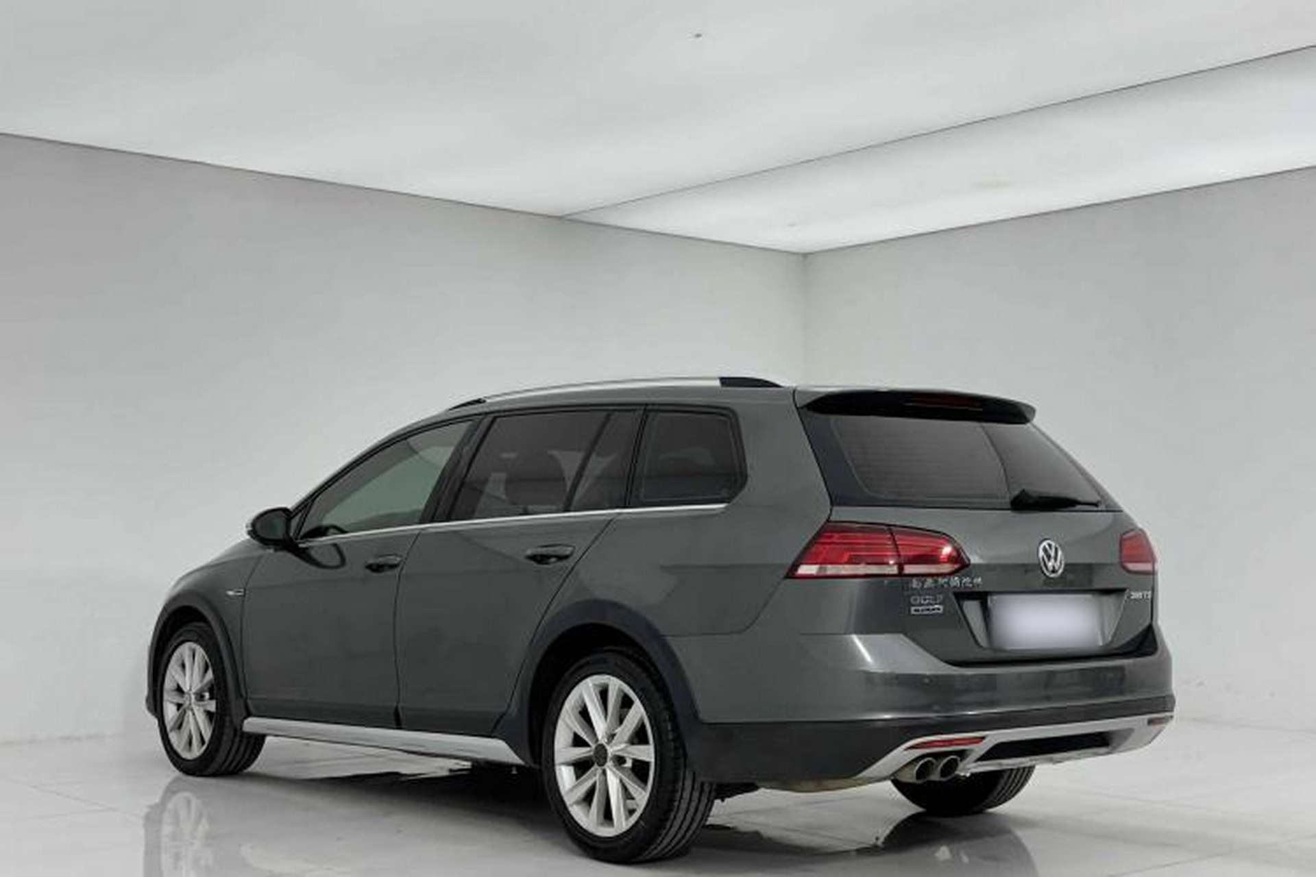 Used Volkswagen Golf 2019 1.8TSI Travel Edition Exterior 4