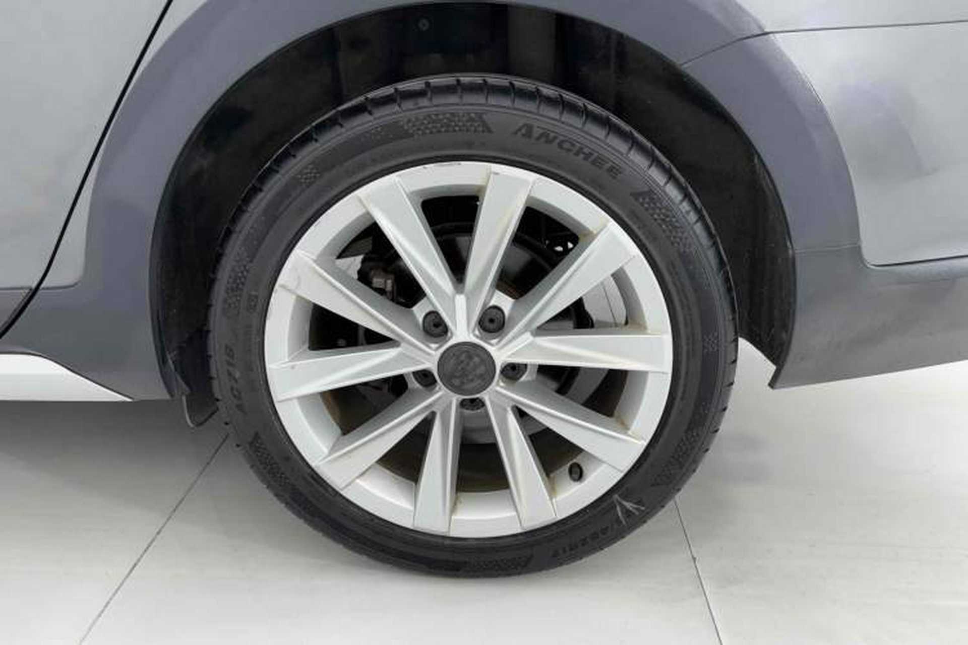 Used Volkswagen Golf 2019 1.8TSI Travel Edition Exterior 8