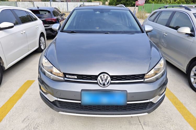 Used Volkswagen Golf 2019 1.8TSI Travel Edition Front