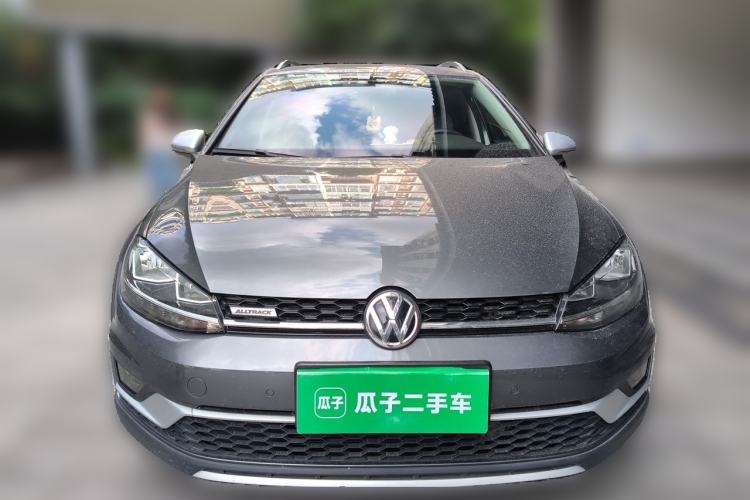 Used Volkswagen Golf 2019 1.8TSI Travel Edition Front