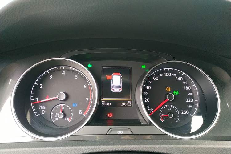 Used Volkswagen Golf 2019 1.8TSI Travel Edition Instrument Cluster