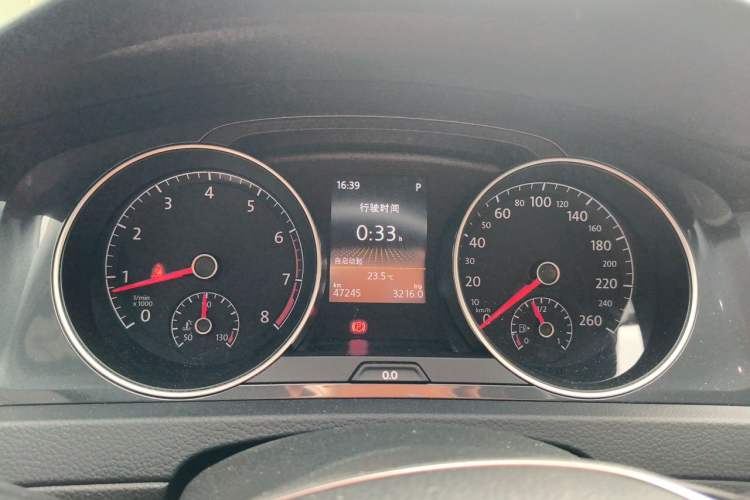 Used Volkswagen Golf 2019 1.8TSI Travel Edition Instrument Cluster
