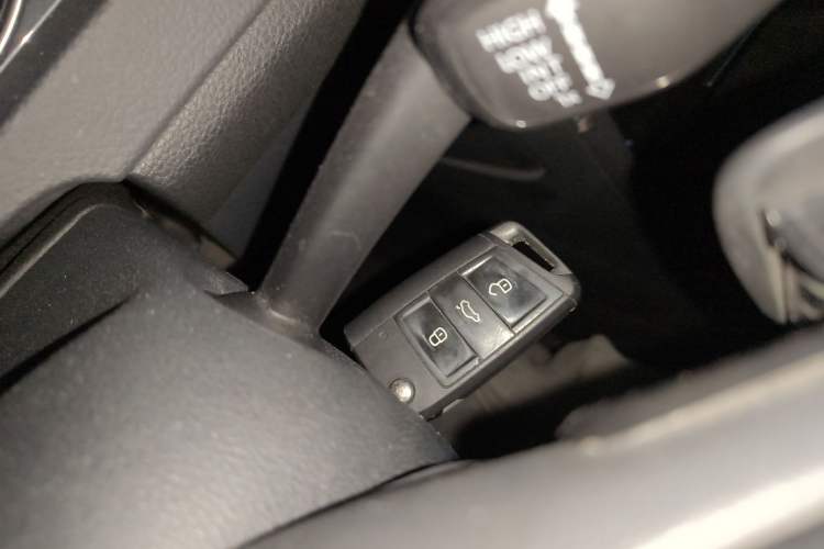 Used Volkswagen Golf 2019 1.8TSI Travel Edition Interior 1