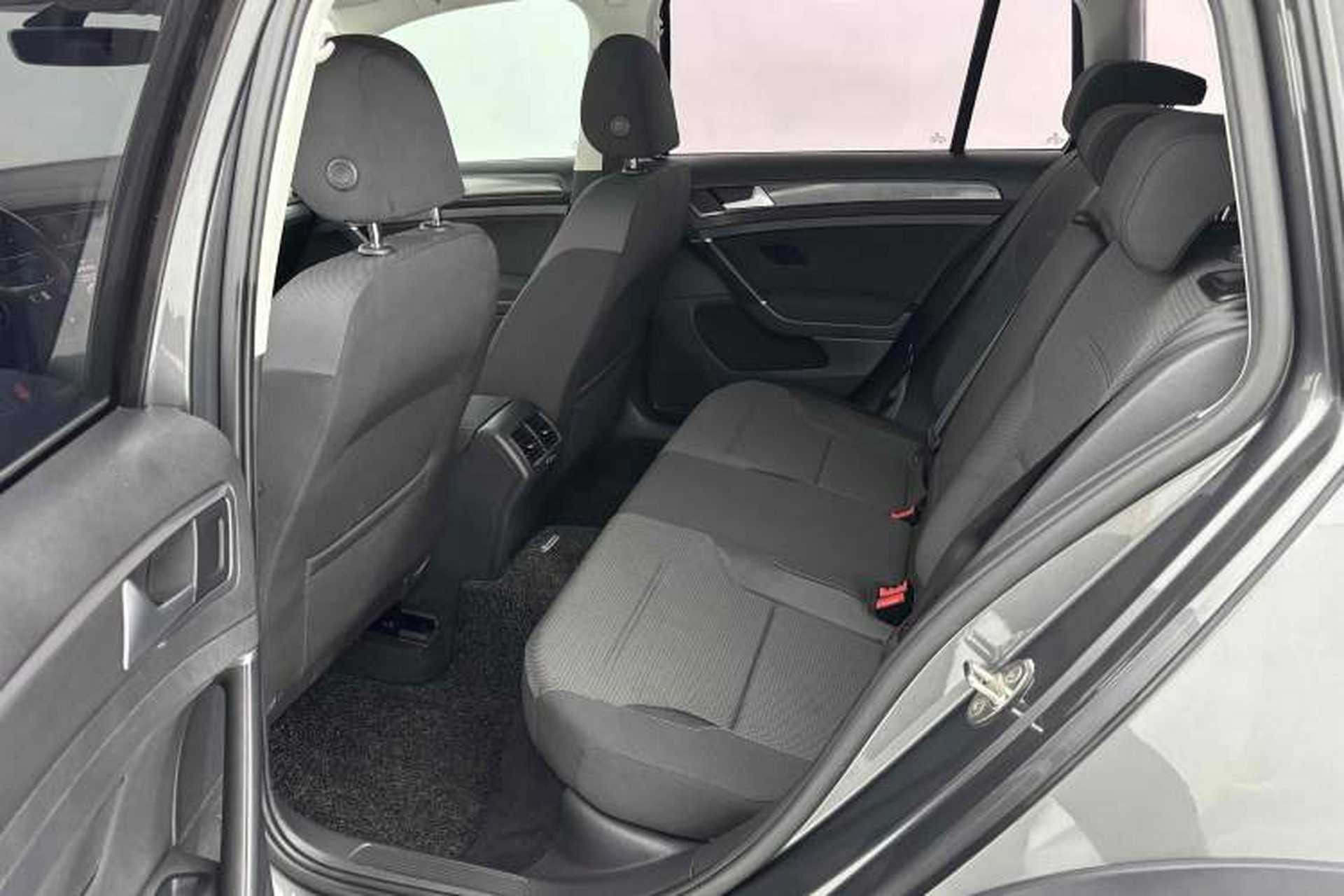Used Volkswagen Golf 2019 1.8TSI Travel Edition Interior 4