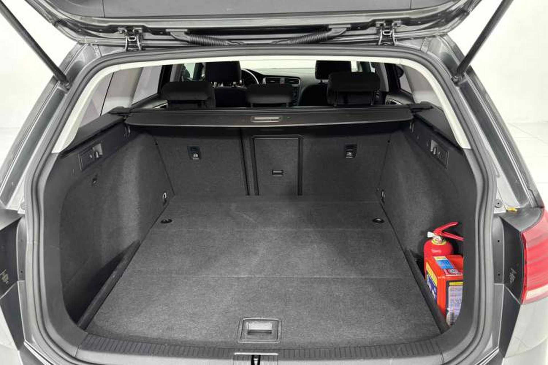 Used Volkswagen Golf 2019 1.8TSI Travel Edition Interior 6
