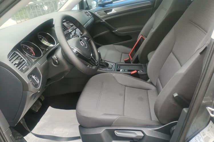 Used Volkswagen Golf 2019 1.8TSI Travel Edition Left Front Seat