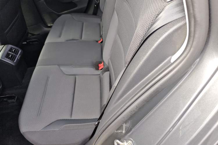 Used Volkswagen Golf 2019 1.8TSI Travel Edition Left Rear Seat