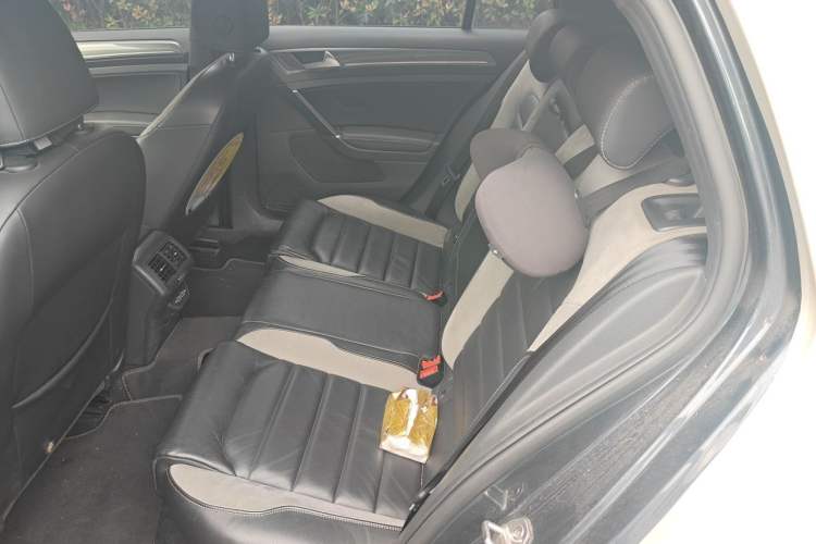 Used Volkswagen Golf 2019 280TSI DSG R-Line Model China V Standard Left Rear Seat