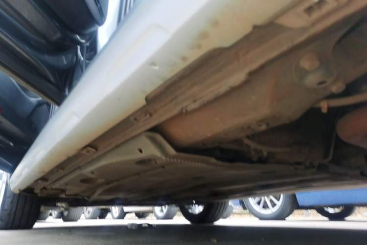 Used Volkswagen Golf 2019 1.8TSI Travel Edition Left Side Sill