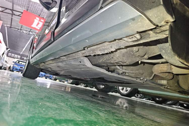 Used Volkswagen Golf 2019 1.8TSI Travel Edition Left Side Sill